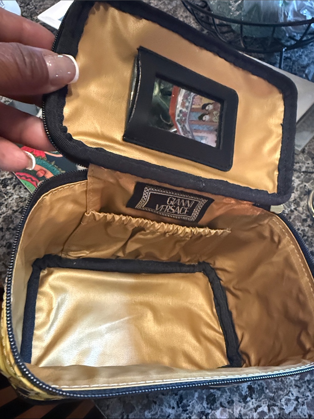 Versace bag - Picture 4 of 5